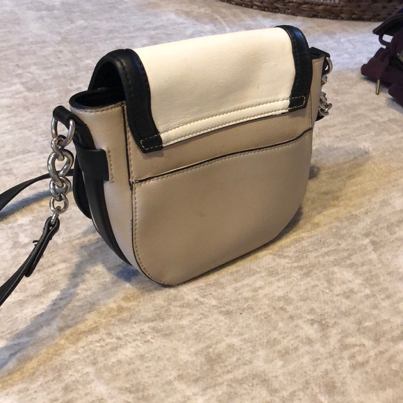 Purse - Picture 4 of 4